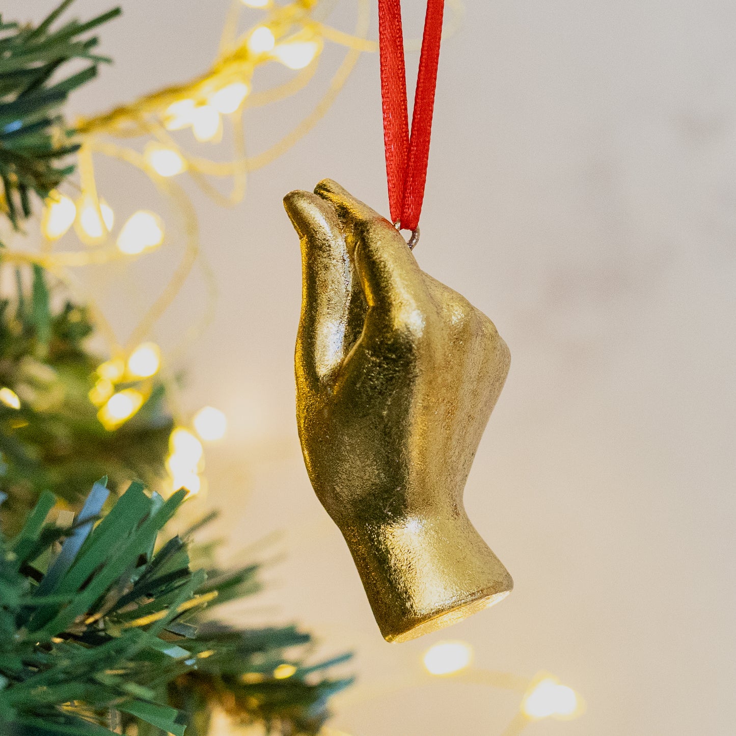 HANGING DECORATION: Finger Heart